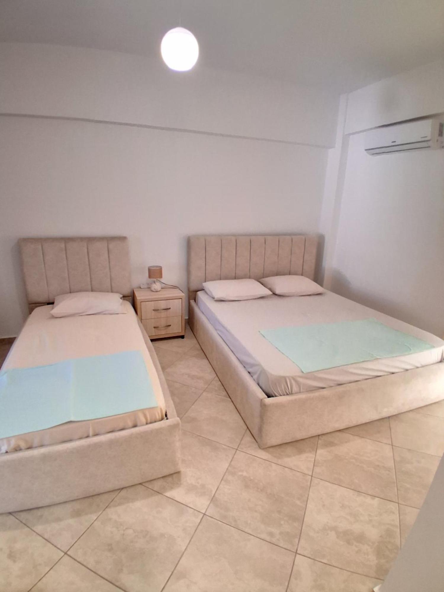 Rooms With View Himarë Habitación foto