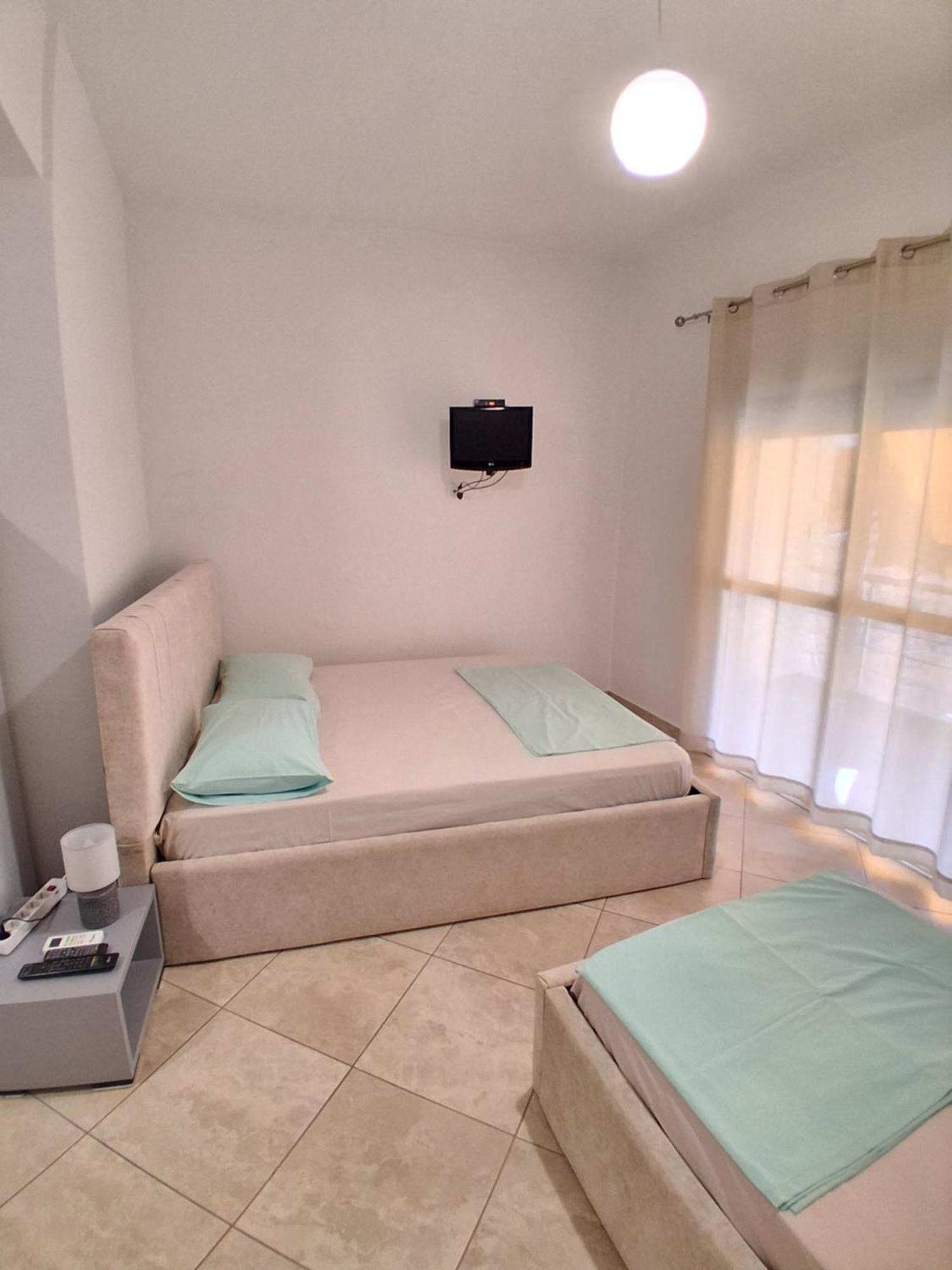 Rooms With View Himarë Habitación foto